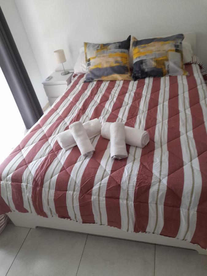 Lyrioshomes Manantiales Beach Torremolinos Bagian luar foto